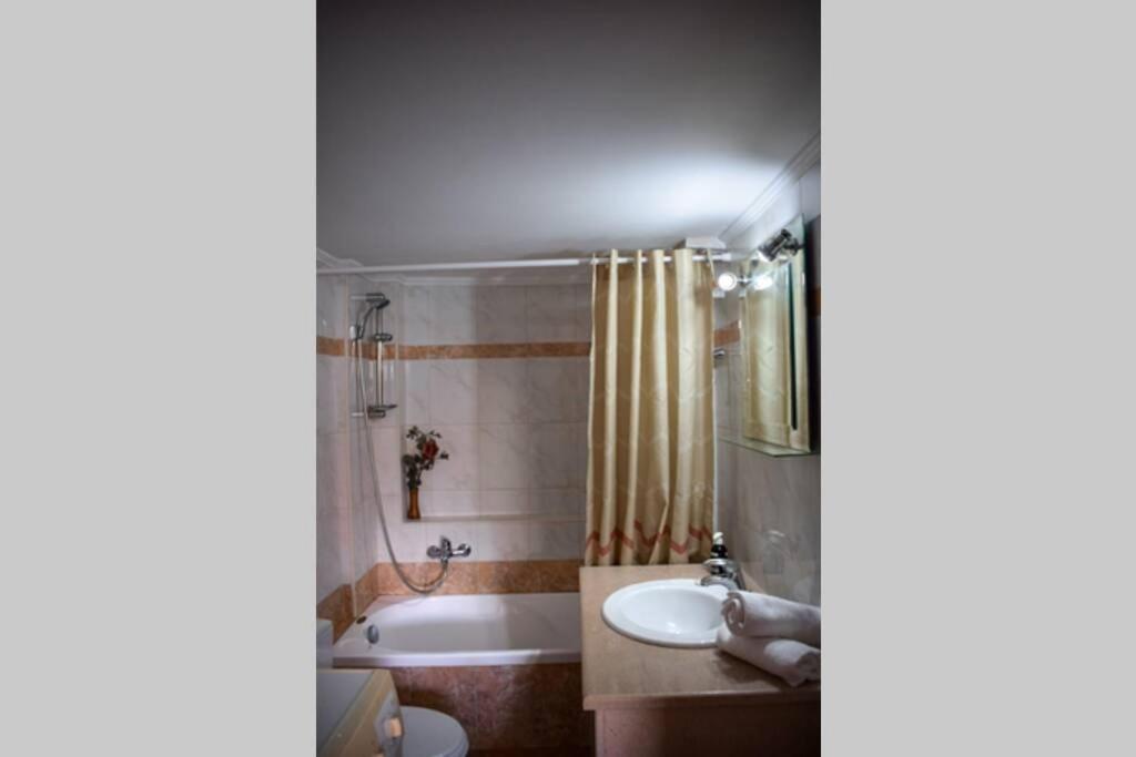 Picolla Casa Apartment ซิโลกาสโตร ภายนอก รูปภาพ